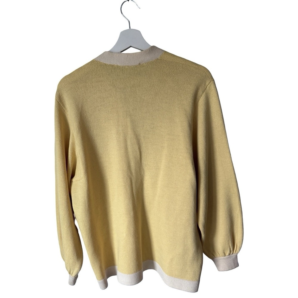 St John Sportswear sz small butter yellow/off white enamel/gold buttons womens - Picture 3 of 3
